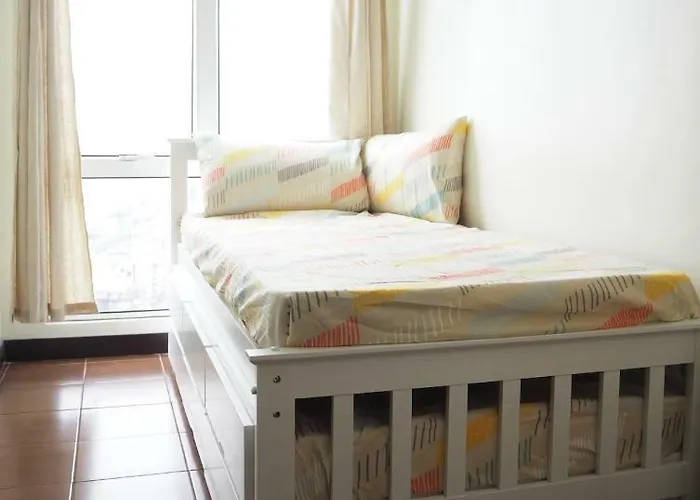 The B Flat. 2br San Lorenzo Place Makati * Manila