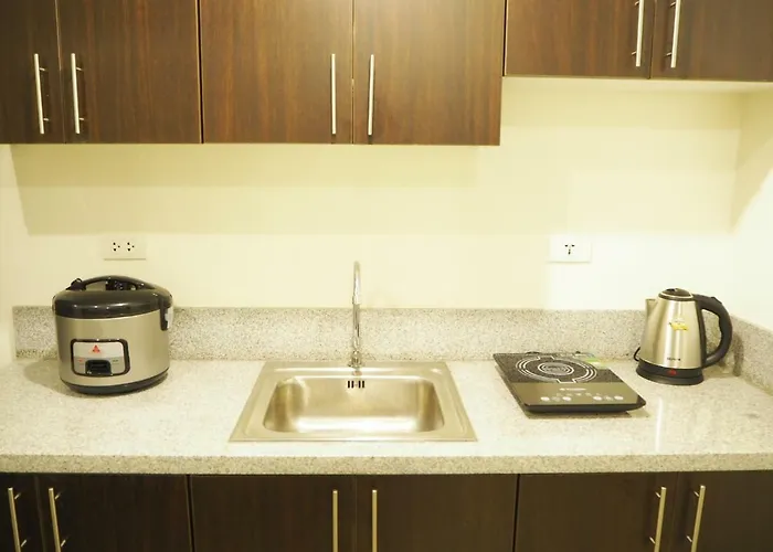 Aparthotel The B Flat. 2br San Lorenzo Place Makati Manila