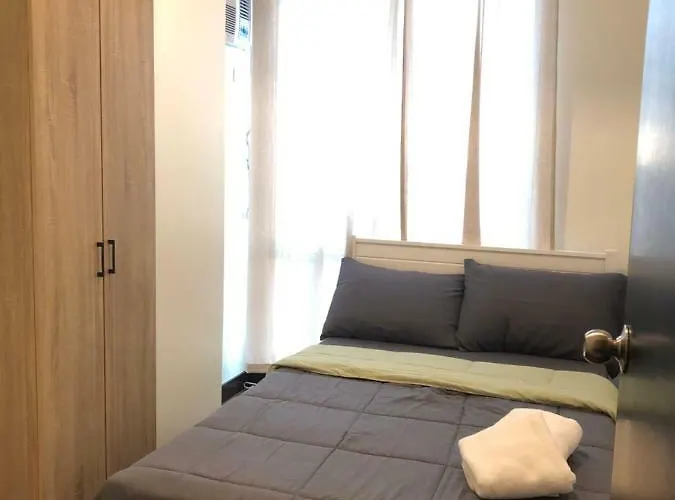 Aparthotel The B Flat. 2br San Lorenzo Place Makati *